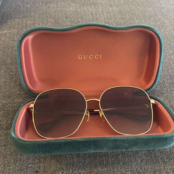 Gucci oversized metal frame sunglasses - Picture 1 of 5